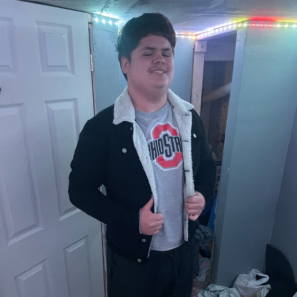 Meet your Posher, Brice - Picture 1 of 1